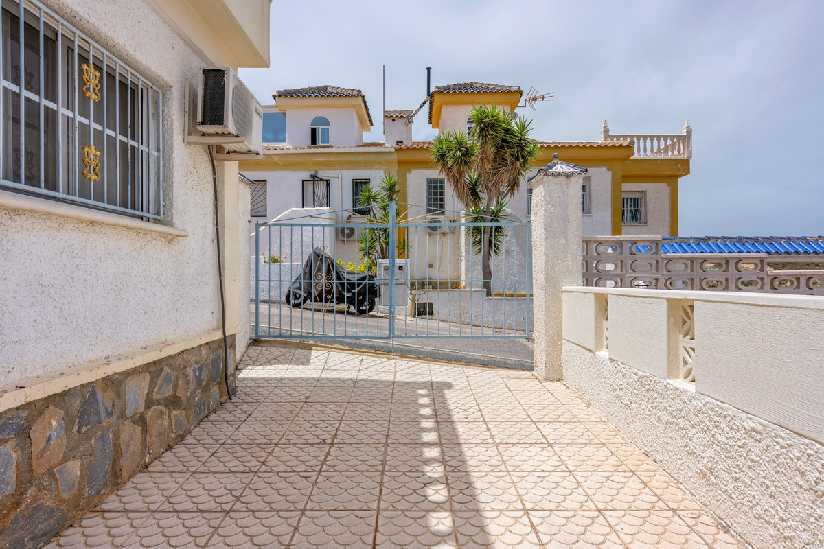 For sale - 3 Bedroom 2 Bathroom Quad in Ciudad Quesada  - Ciudad Quesada  - Alicante