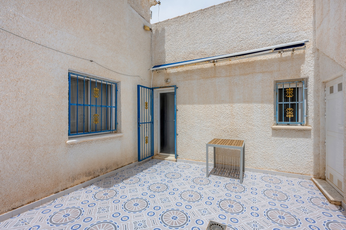 For sale - 3 Bedroom 2 Bathroom Quad in Ciudad Quesada  - Ciudad Quesada  - Alicante