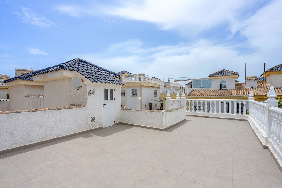For sale - 3 Bedroom 2 Bathroom Quad in Ciudad Quesada  - Ciudad Quesada  - Alicante