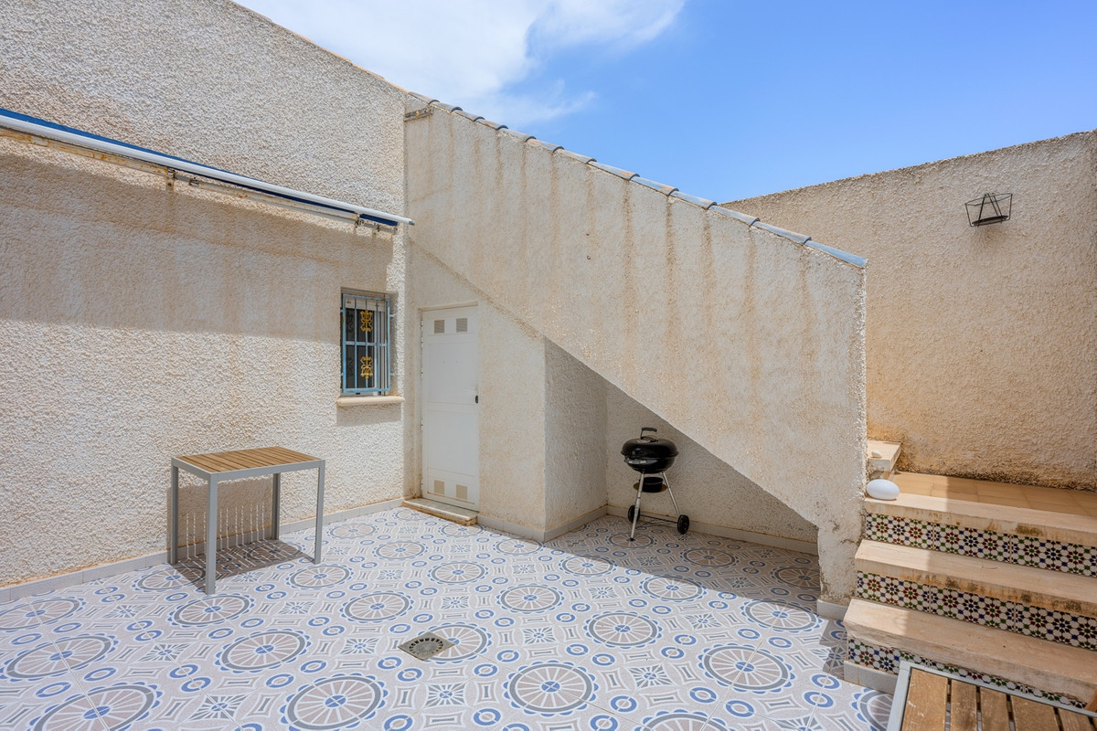 For sale - 3 Bedroom 2 Bathroom Quad in Ciudad Quesada  - Ciudad Quesada  - Alicante