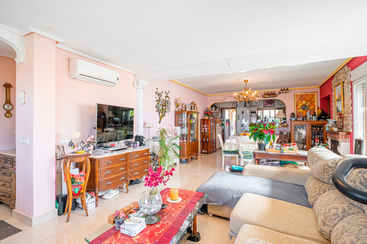 For sale - 3 Bedroom 2 Bathroom House - Detached Villa in Rojales - Rojales Centro  - Alicante