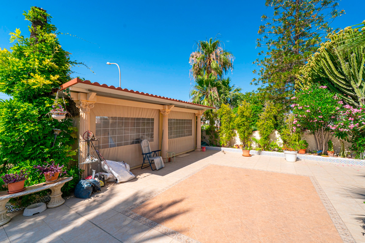 For sale - 3 Bedroom 2 Bathroom House - Detached Villa in Rojales - Rojales Centro  - Alicante