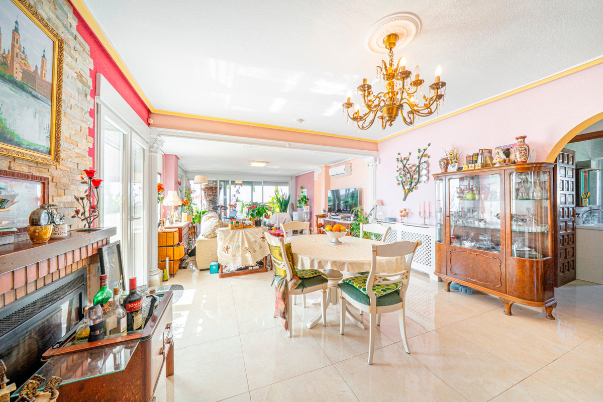 For sale - 3 Bedroom 2 Bathroom House - Detached Villa in Rojales - Rojales Centro  - Alicante