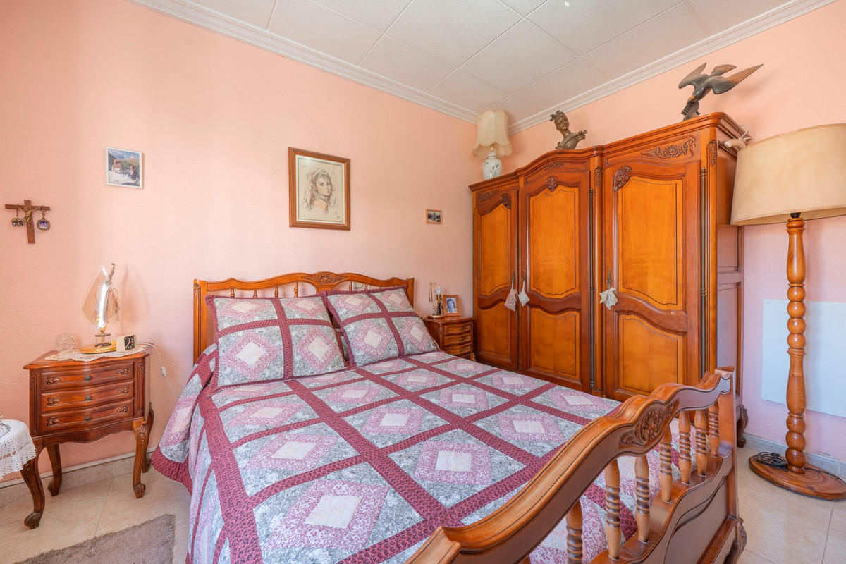 For sale - 4 Bedroom 3 Bathroom Detached Villa in Ciudad Quesada  - Ciudad Quesada  - Alicante
