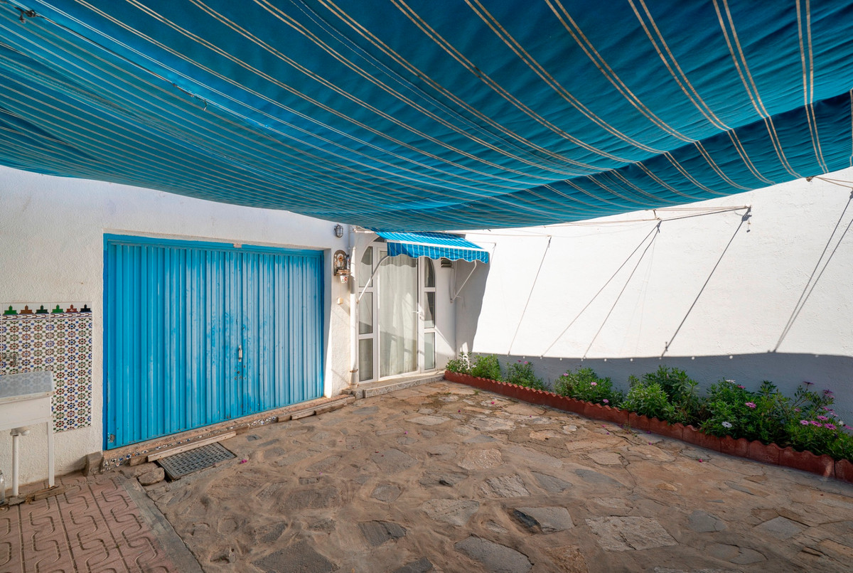 For sale - 4 Bedroom 3 Bathroom Detached Villa in Ciudad Quesada  - Ciudad Quesada  - Alicante