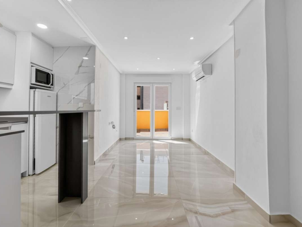 2 Bedroom 1 Bathroom Apartment - Ground Floor Apartment in Torrevieja