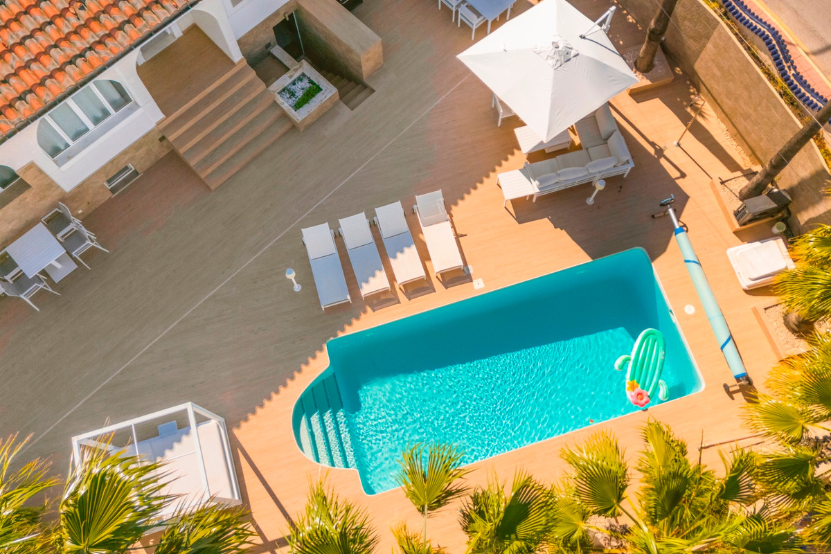 For sale - 5 Bedroom 2 Bathroom Detached Villa in Ciudad Quesada  - Ciudad Quesada  - Alicante