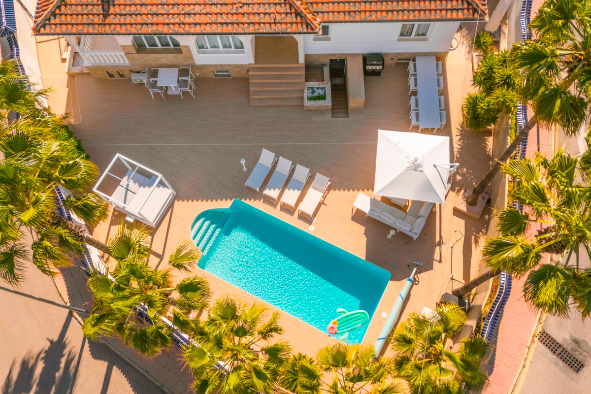 For sale - 5 Bedroom 2 Bathroom Detached Villa in Ciudad Quesada  - Ciudad Quesada  - Alicante