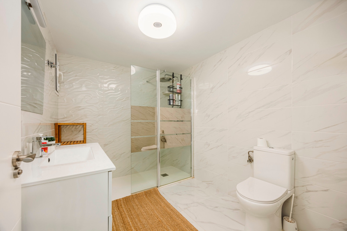 For sale - 5 Bedroom 2 Bathroom Detached Villa in Ciudad Quesada  - Ciudad Quesada  - Alicante