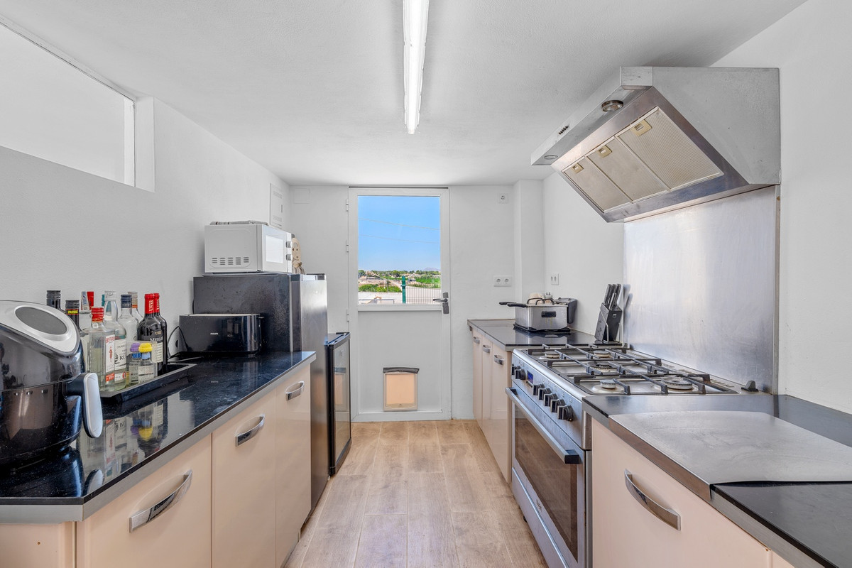 For sale - 8 Bedroom 4 Bathroom House - Finca - Cortijo in Los Montesinos - Los Montesinos Centro  - Alicante