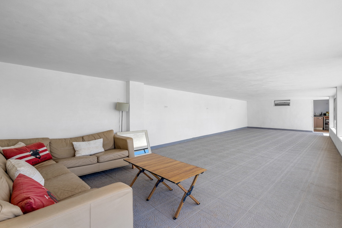 For sale - 8 Bedroom 4 Bathroom House - Finca - Cortijo in Los Montesinos - Los Montesinos Centro  - Alicante