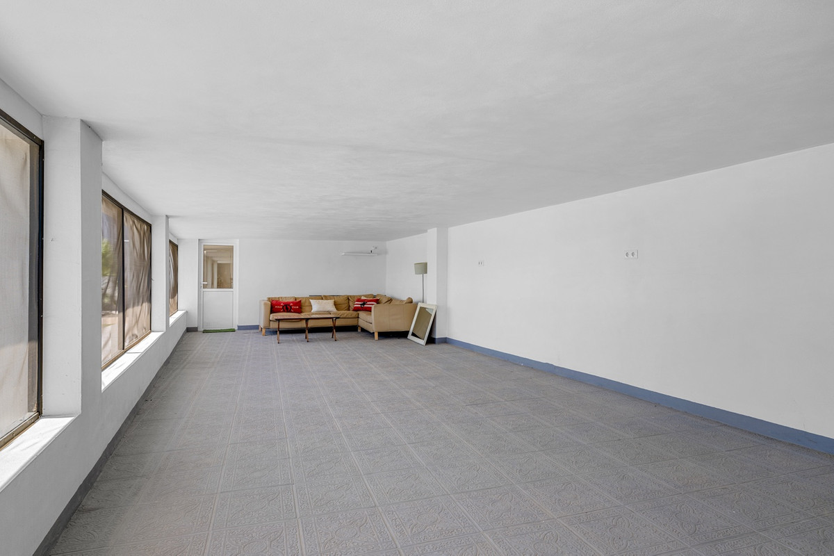 For sale - 8 Bedroom 4 Bathroom House - Finca - Cortijo in Los Montesinos - Los Montesinos Centro  - Alicante