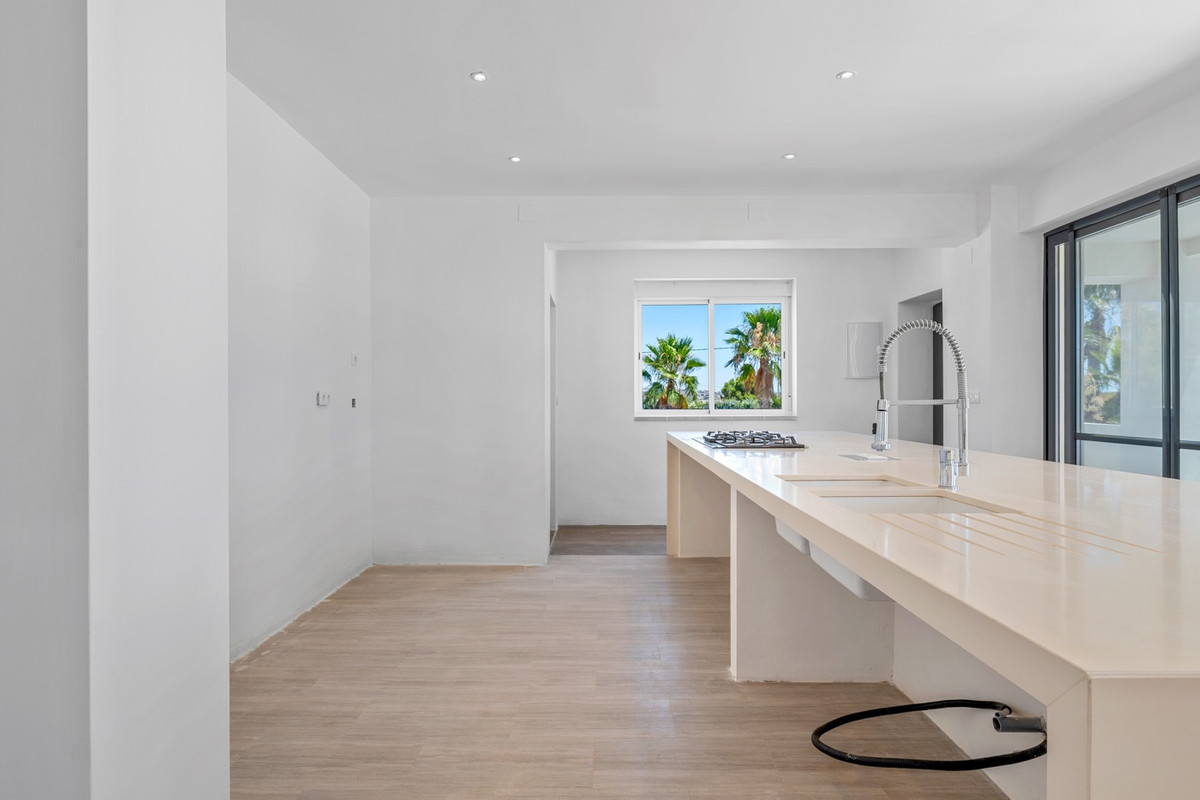 For sale - 8 Bedroom 4 Bathroom House - Finca - Cortijo in Los Montesinos - Los Montesinos Centro  - Alicante