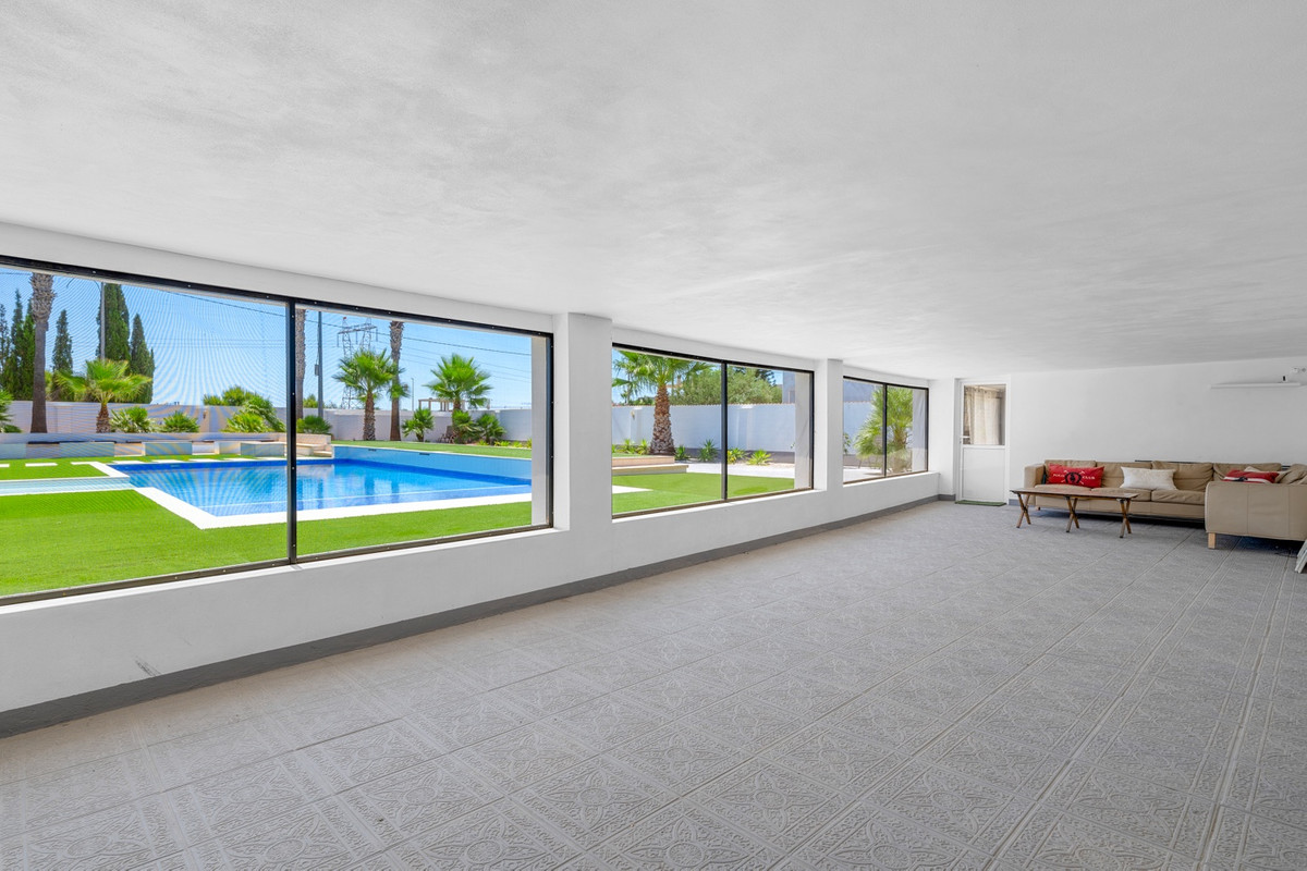 For sale - 8 Bedroom 4 Bathroom House - Finca - Cortijo in Los Montesinos - Los Montesinos Centro  - Alicante
