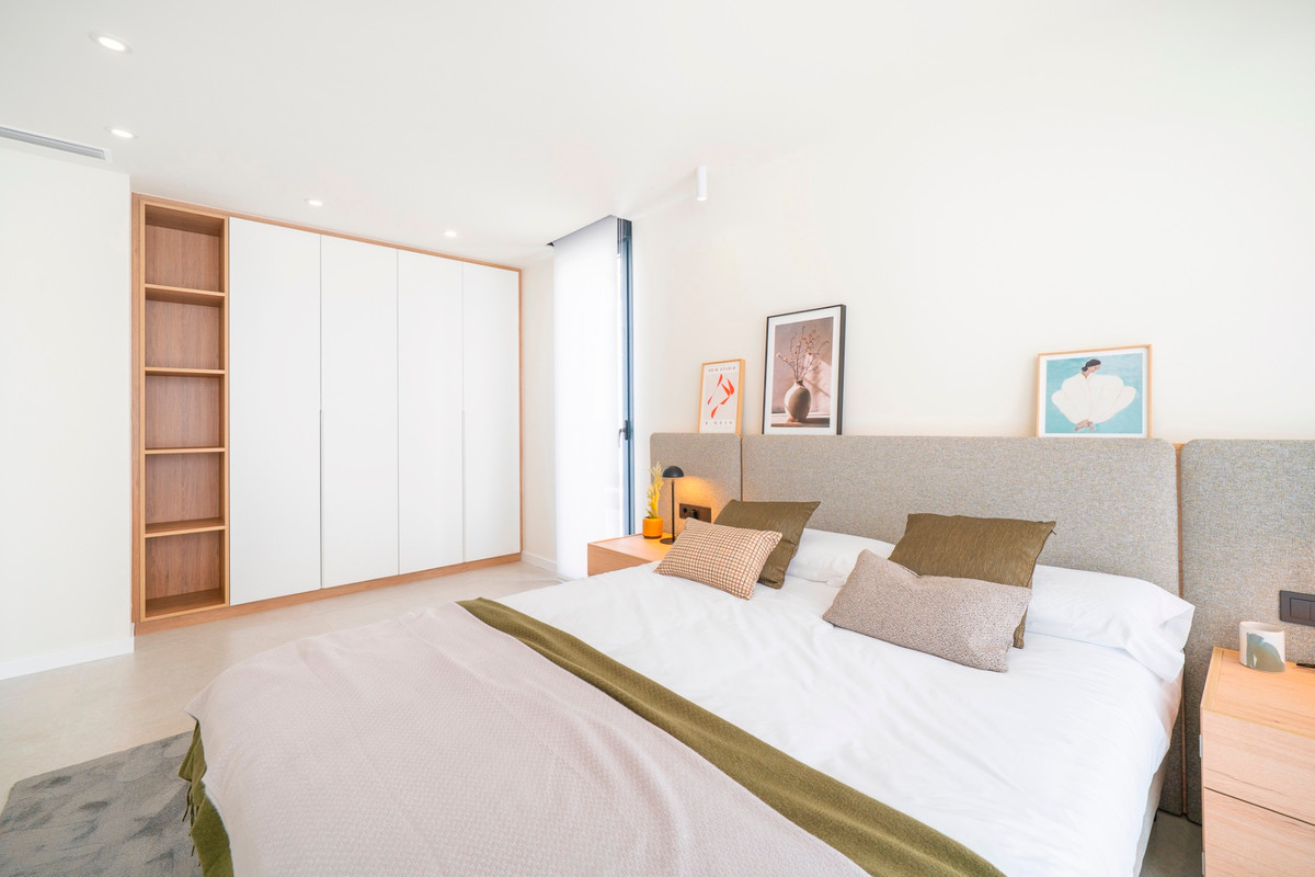 For sale - 4 Bedroom 3 Bathroom House - Detached Villa in Rojales - Ciudad Quesada  - Alicante
