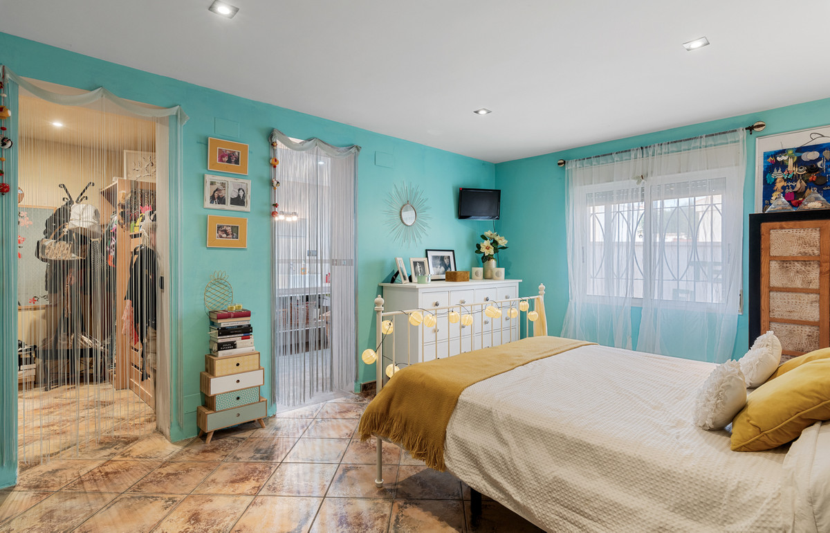 For sale - 4 Bedroom 2 Bathroom Detached Villa in Ciudad Quesada  - Ciudad Quesada  - Alicante