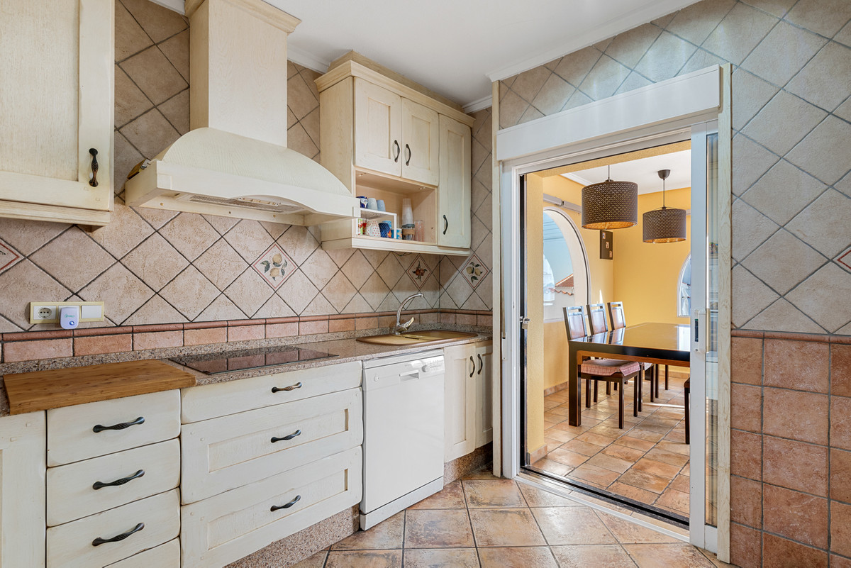 For sale - 4 Bedroom 2 Bathroom Detached Villa in Ciudad Quesada  - Ciudad Quesada  - Alicante