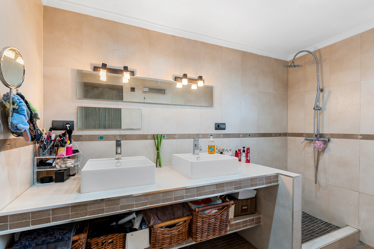 For sale - 4 Bedroom 2 Bathroom Detached Villa in Ciudad Quesada  - Ciudad Quesada  - Alicante