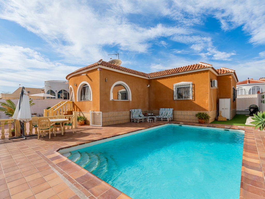 4 Bedroom 2 Bathroom Detached Villa in Ciudad Quesada 