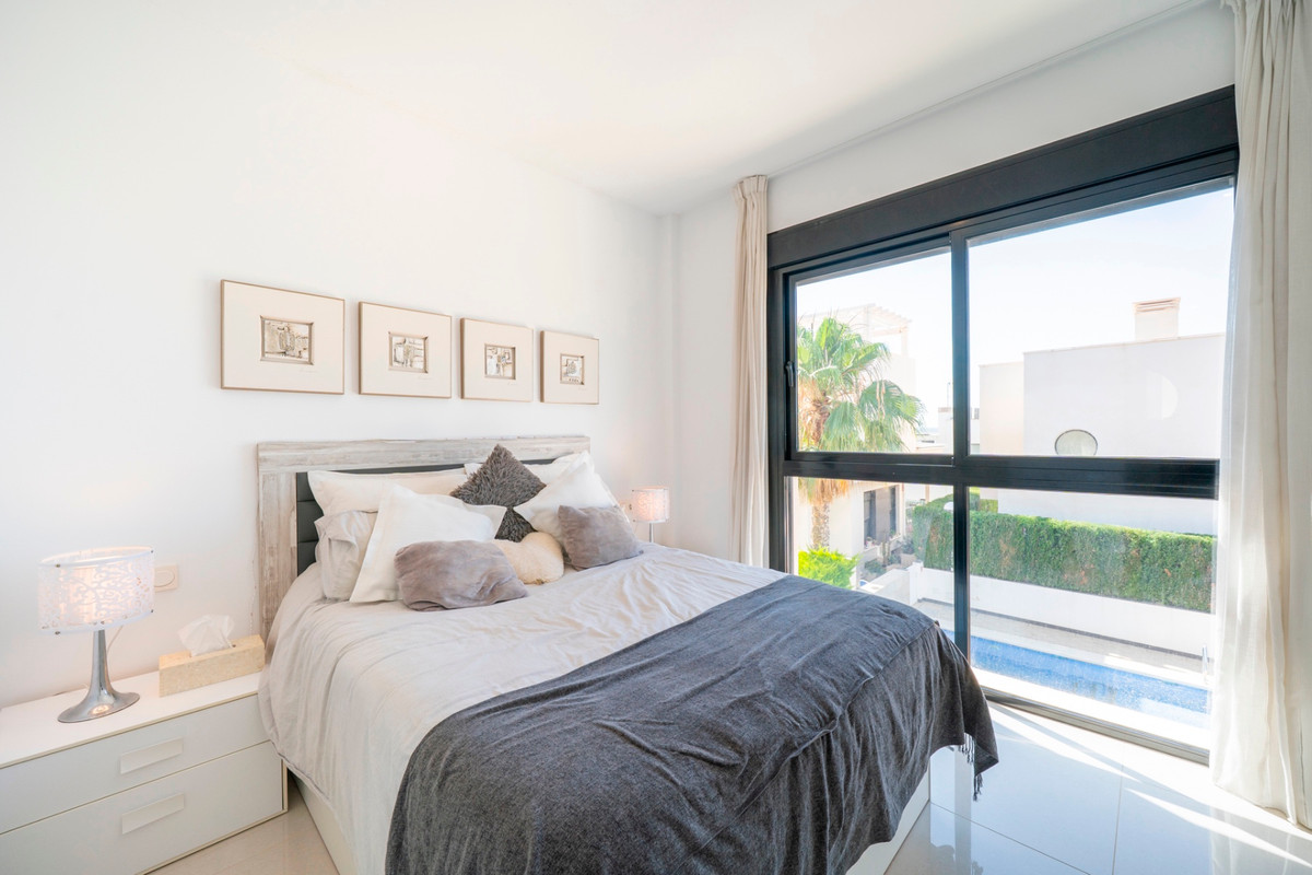 For sale - 3 Bedroom 3 Bathroom Detached Villa in Ciudad Quesada  - Ciudad Quesada  - Alicante
