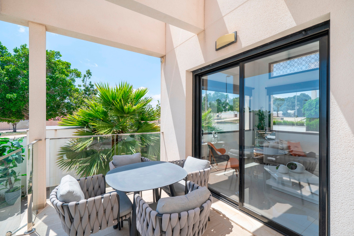 For sale - 3 Bedroom 3 Bathroom Detached Villa in Ciudad Quesada  - Ciudad Quesada  - Alicante