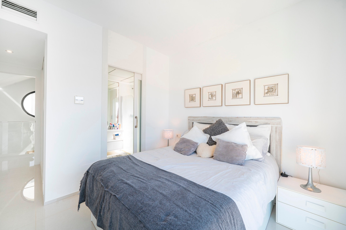 For sale - 3 Bedroom 3 Bathroom Detached Villa in Ciudad Quesada  - Ciudad Quesada  - Alicante