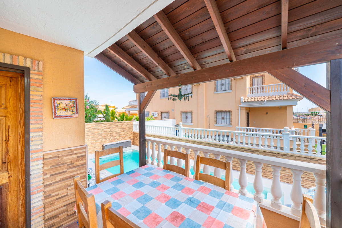 For sale - 3 Bedroom 1 Bathroom House - Quad in Rojales - Ciudad Quesada  - Alicante