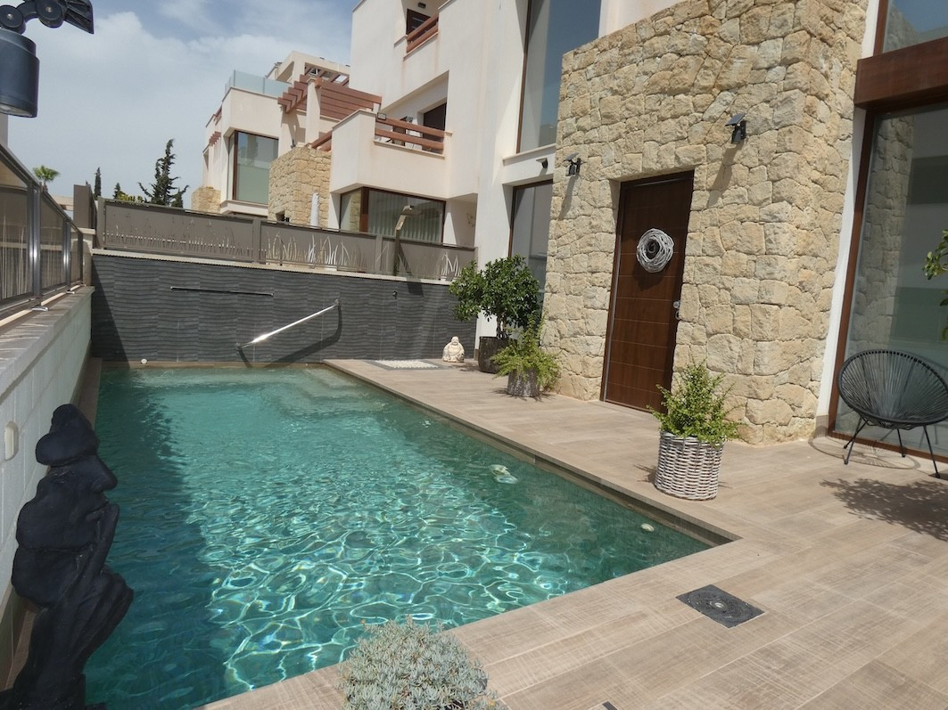 For sale - 3 Bedroom 2 Bathroom House - Detached Villa in Rojales - Ciudad Quesada  - Alicante
