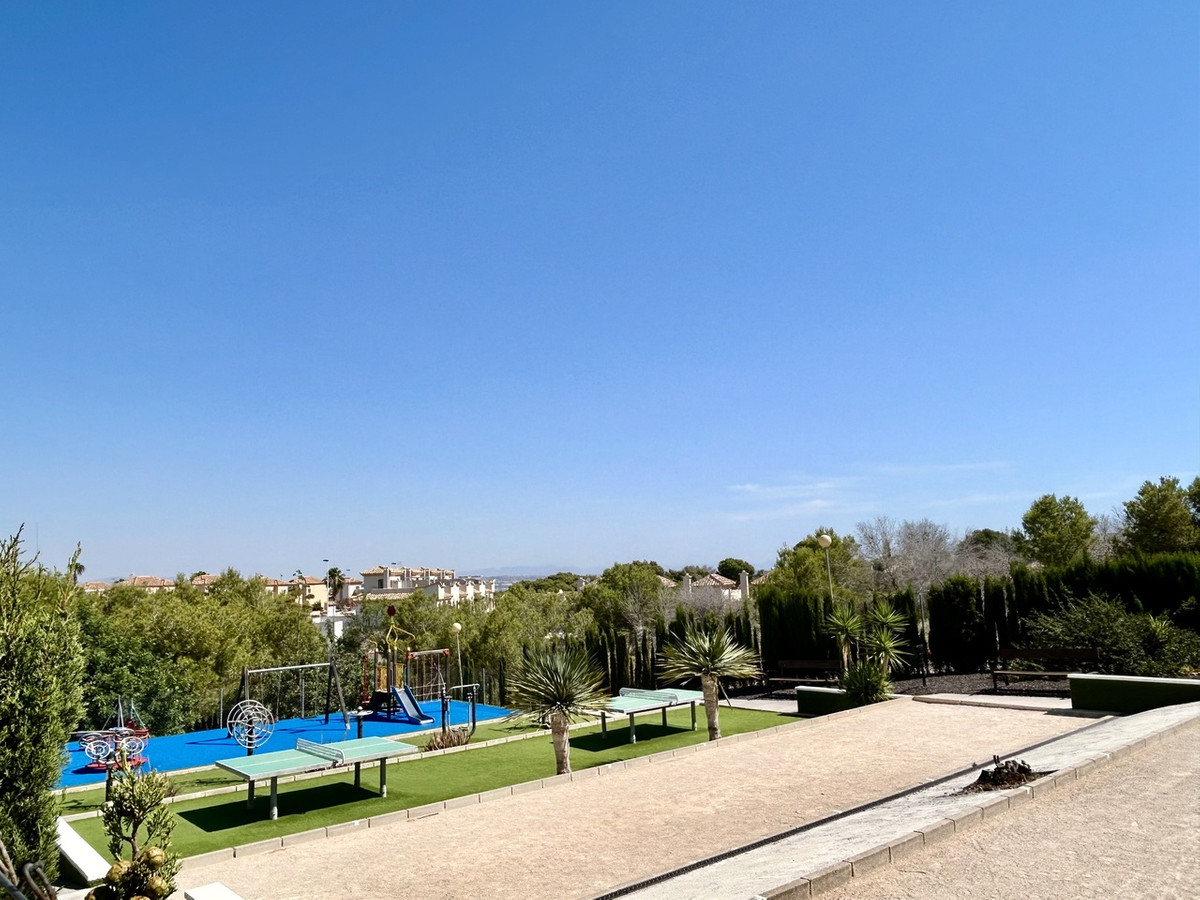 For sale - 2 Bedroom 1 Bathroom Apartment - Penthouse in Orihuela - Los Altos  - Alicante