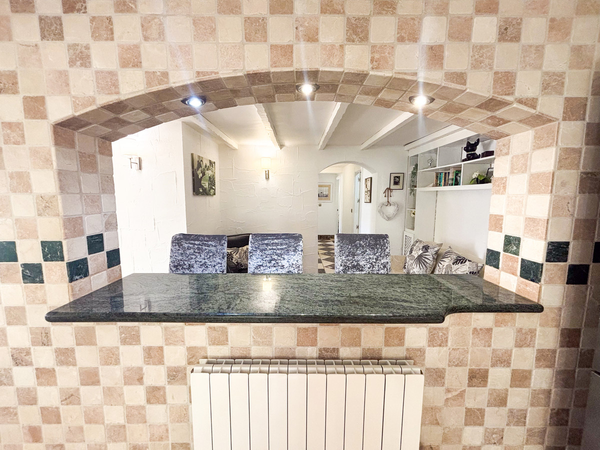 For sale - 7 Bedroom 4 Bathroom House - Detached Villa in Orihuela - Dehesa de Campoamor  - Alicante