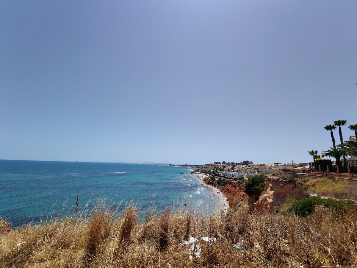 For sale - 2 Bedroom 2 Bathroom Apartment in Cabo Roig - Cabo Roig  - Alicante
