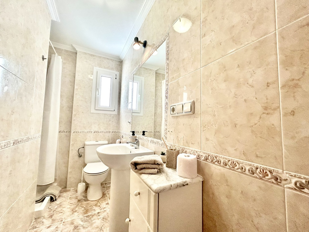 For sale - 2 Bedroom 2 Bathroom Apartment in Cabo Roig  - Cabo Roig  - Alicante