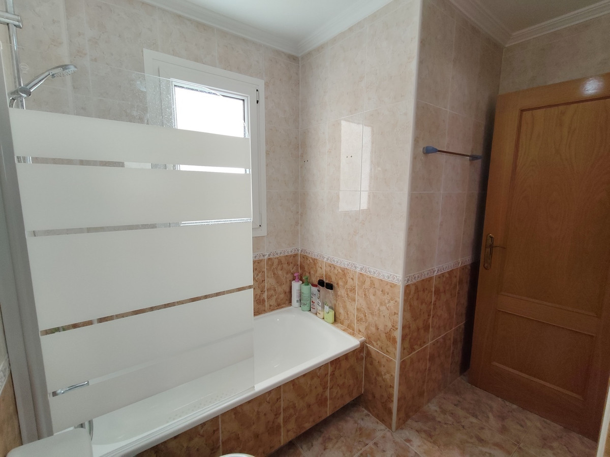 For sale - 2 Bedroom 2 Bathroom Apartment in Cabo Roig  - Cabo Roig  - Alicante