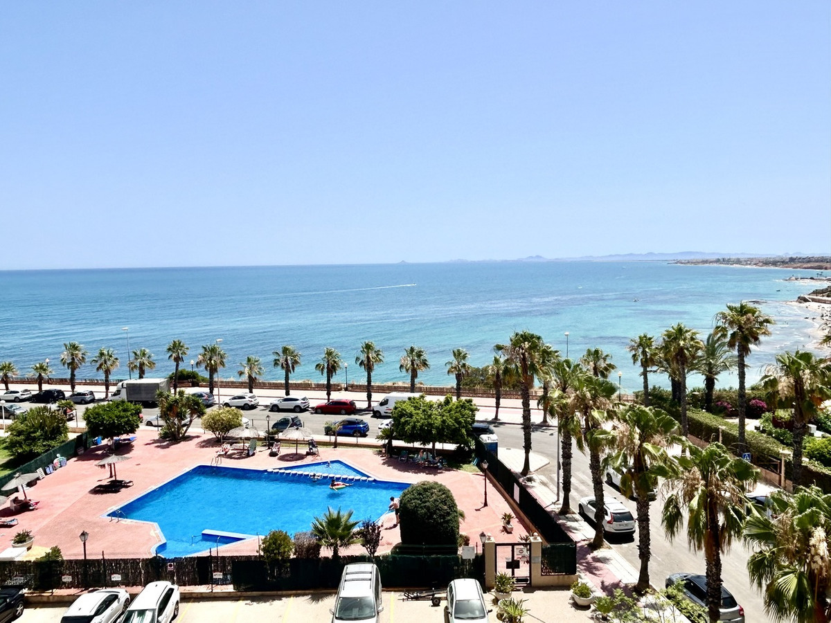 For sale - 2 Bedroom 2 Bathroom Apartment in Cabo Roig - Cabo Roig  - Alicante