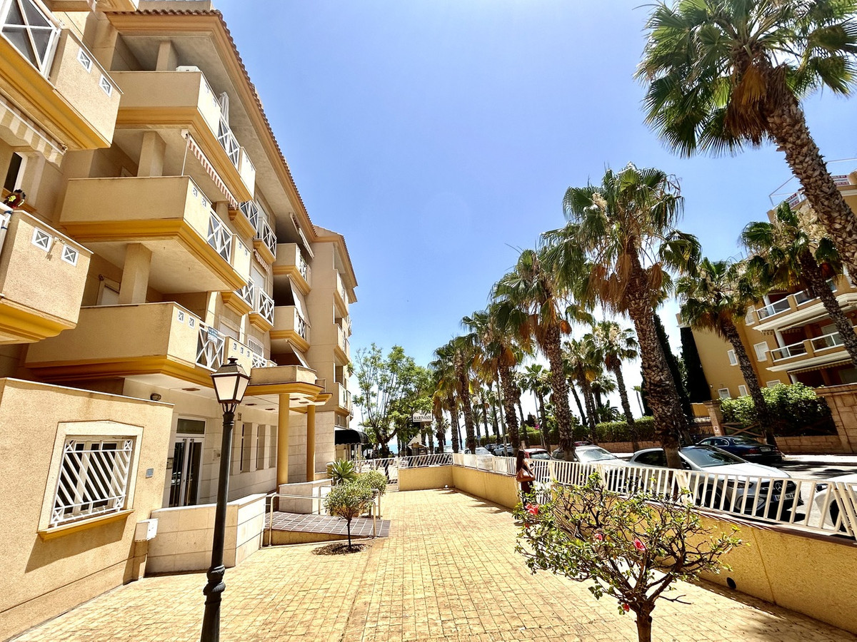 For sale - 2 Bedroom 2 Bathroom Apartment in Cabo Roig  - Cabo Roig  - Alicante