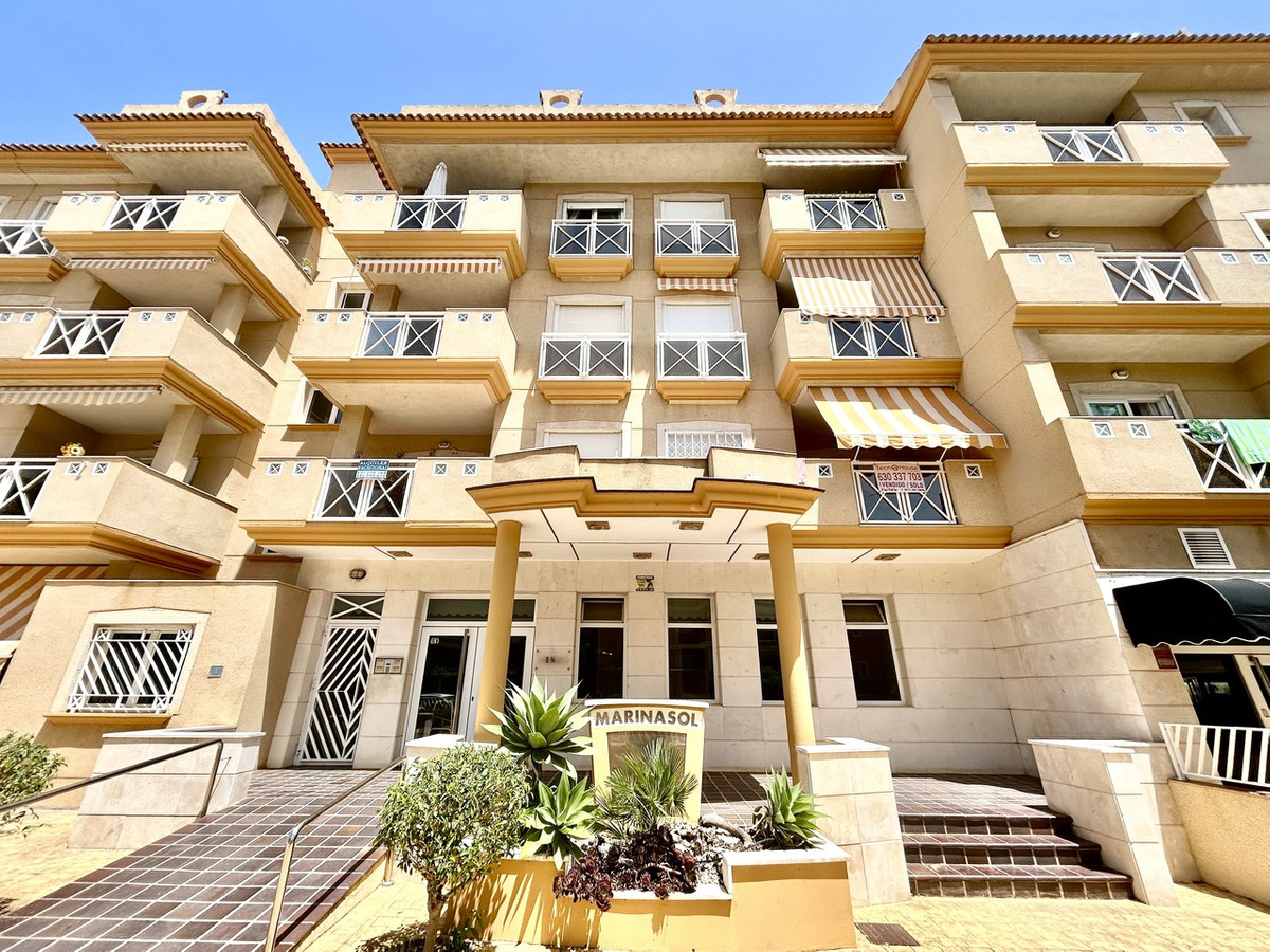 For sale - 2 Bedroom 2 Bathroom Apartment in Cabo Roig  - Cabo Roig  - Alicante