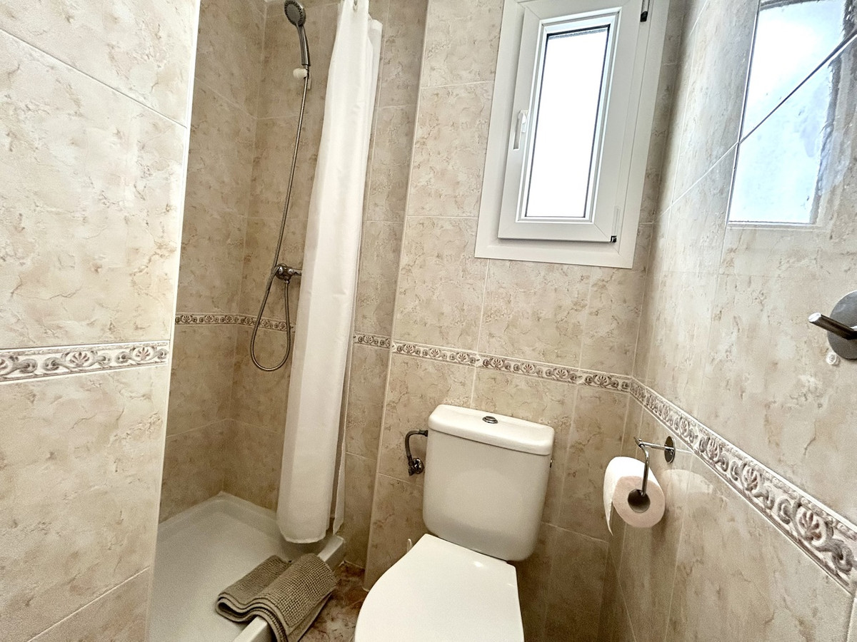 For sale - 2 Bedroom 2 Bathroom Apartment in Cabo Roig  - Cabo Roig  - Alicante