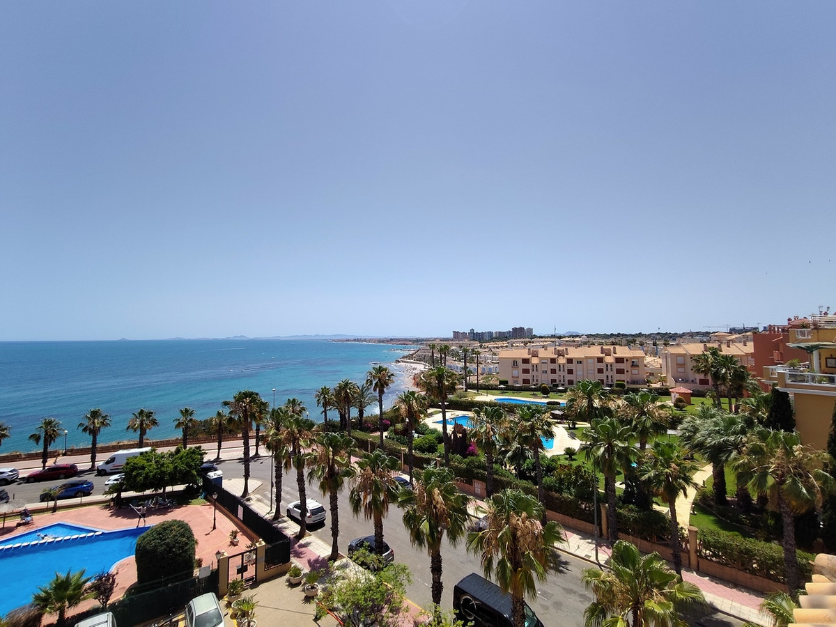 For sale - 2 Bedroom 2 Bathroom Apartment in Cabo Roig  - Cabo Roig  - Alicante