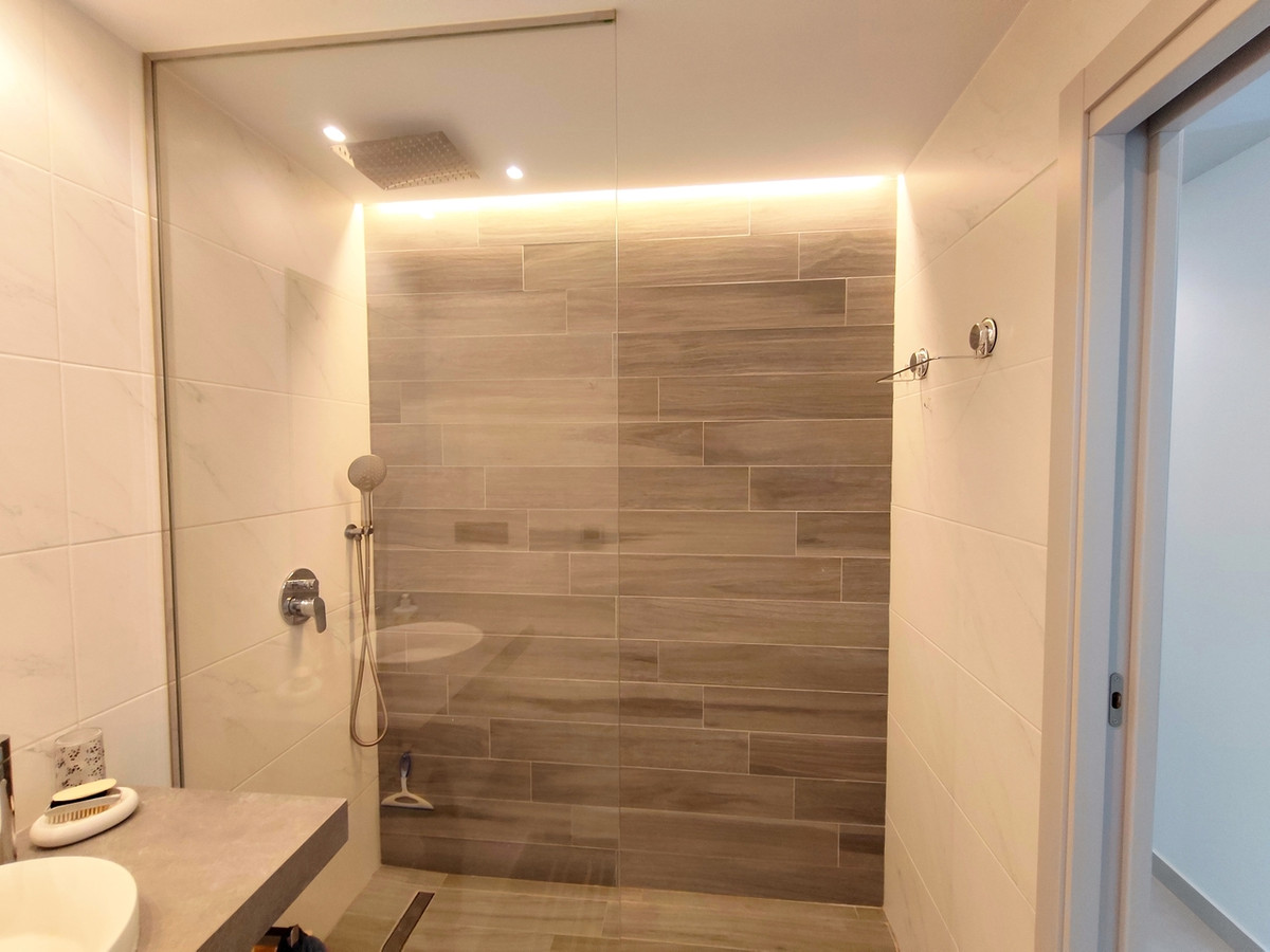 For sale - 3 Bedroom 2 Bathroom Apartment - Penthouse in Guardamar del Segura - Guardamar del Segura Centro  - Alicante