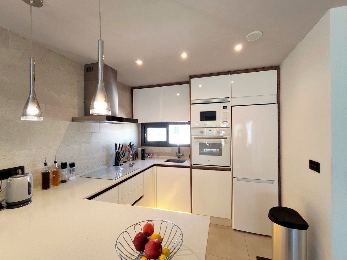 For sale - 3 Bedroom 2 Bathroom Apartment - Penthouse in Guardamar del Segura - Guardamar del Segura Centro  - Alicante