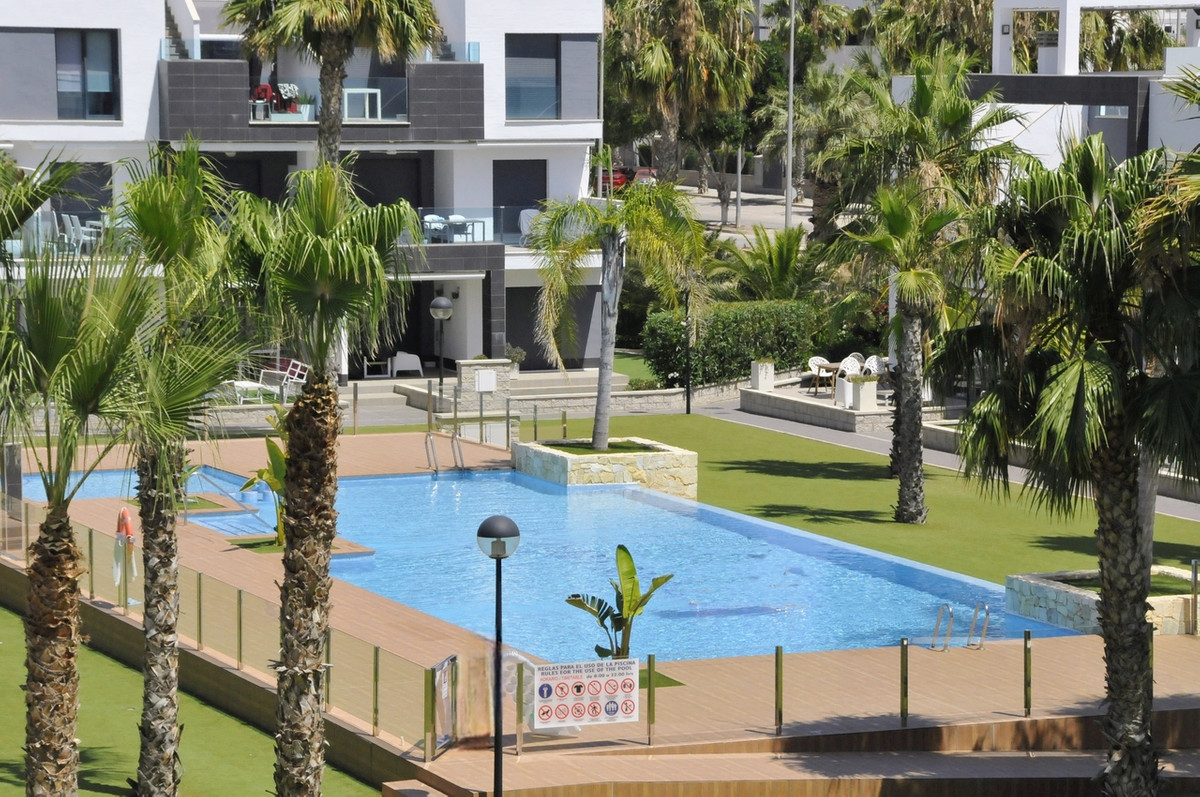 For sale - 3 Bedroom 2 Bathroom Apartment - Penthouse in Guardamar del Segura - Guardamar del Segura Centro  - Alicante