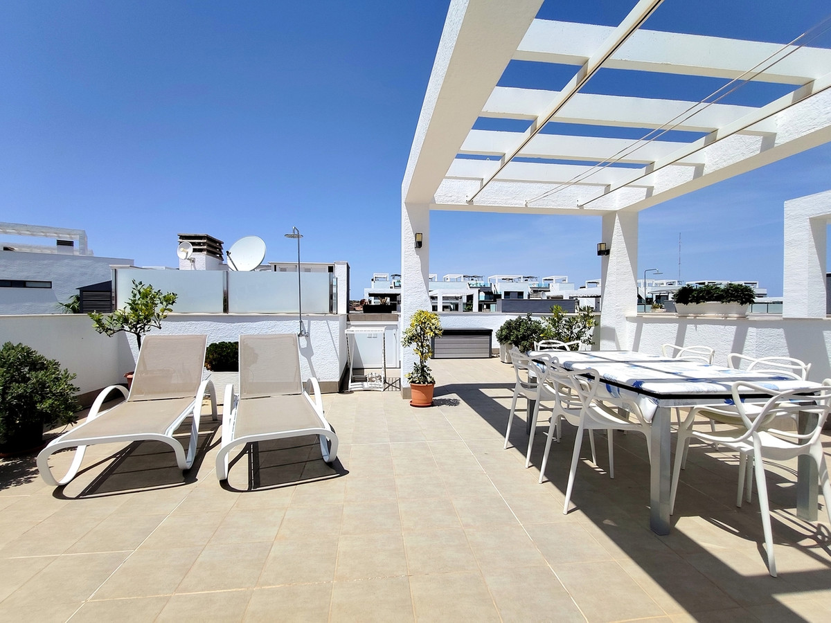 For sale - 3 Bedroom 2 Bathroom Apartment - Penthouse in Guardamar del Segura - Guardamar del Segura Centro  - Alicante