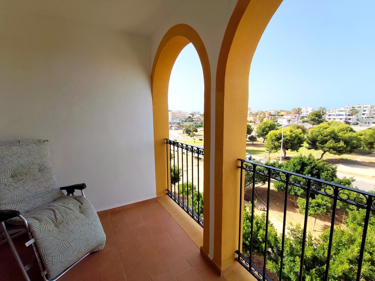 For sale - 2 Bedroom 1 Bathroom Apartment in La Zenia  - La Zenia  - Alicante