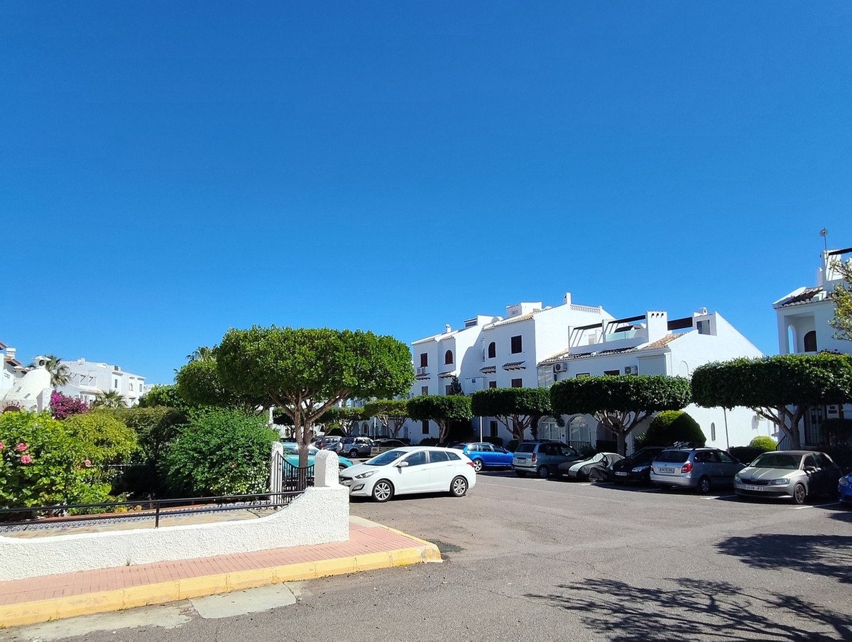 For sale - 2 Bedroom 2 Bathroom House - Bungalow in Rojales - Ciudad Quesada  - Alicante