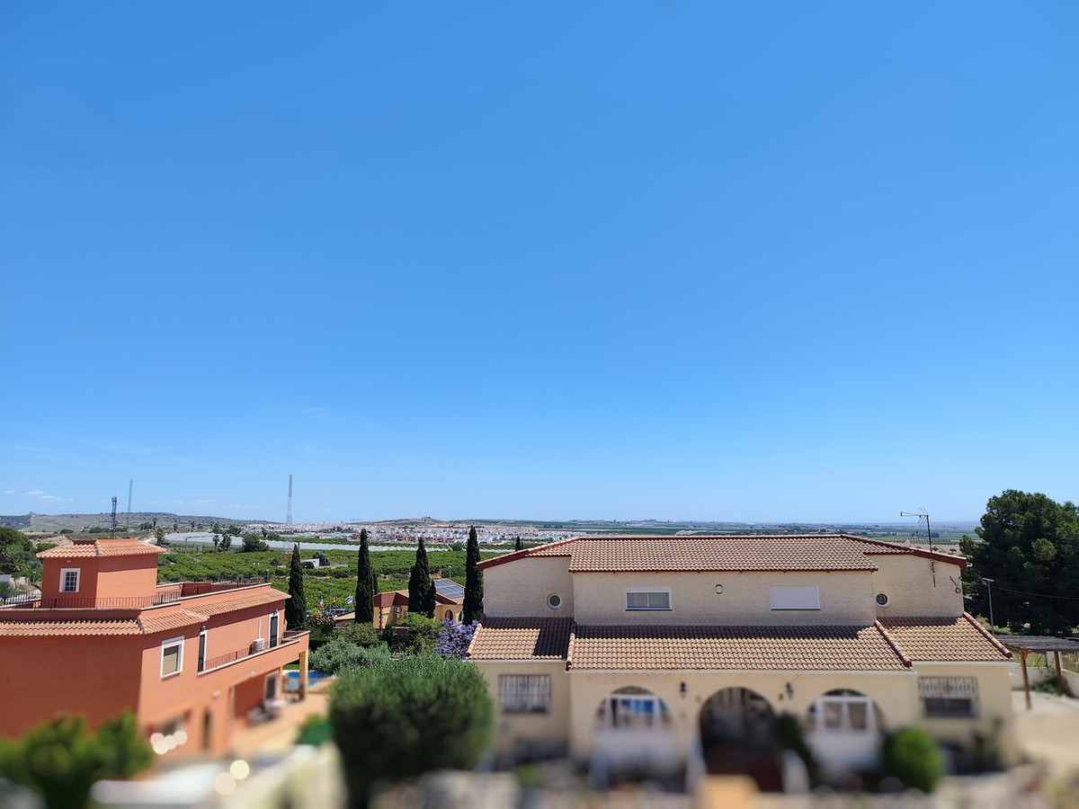 For sale - 3 Bedroom 2 Bathroom House - Detached Villa in San Miguel de Salinas - San Miguel de Salinas Centro  - Alicante