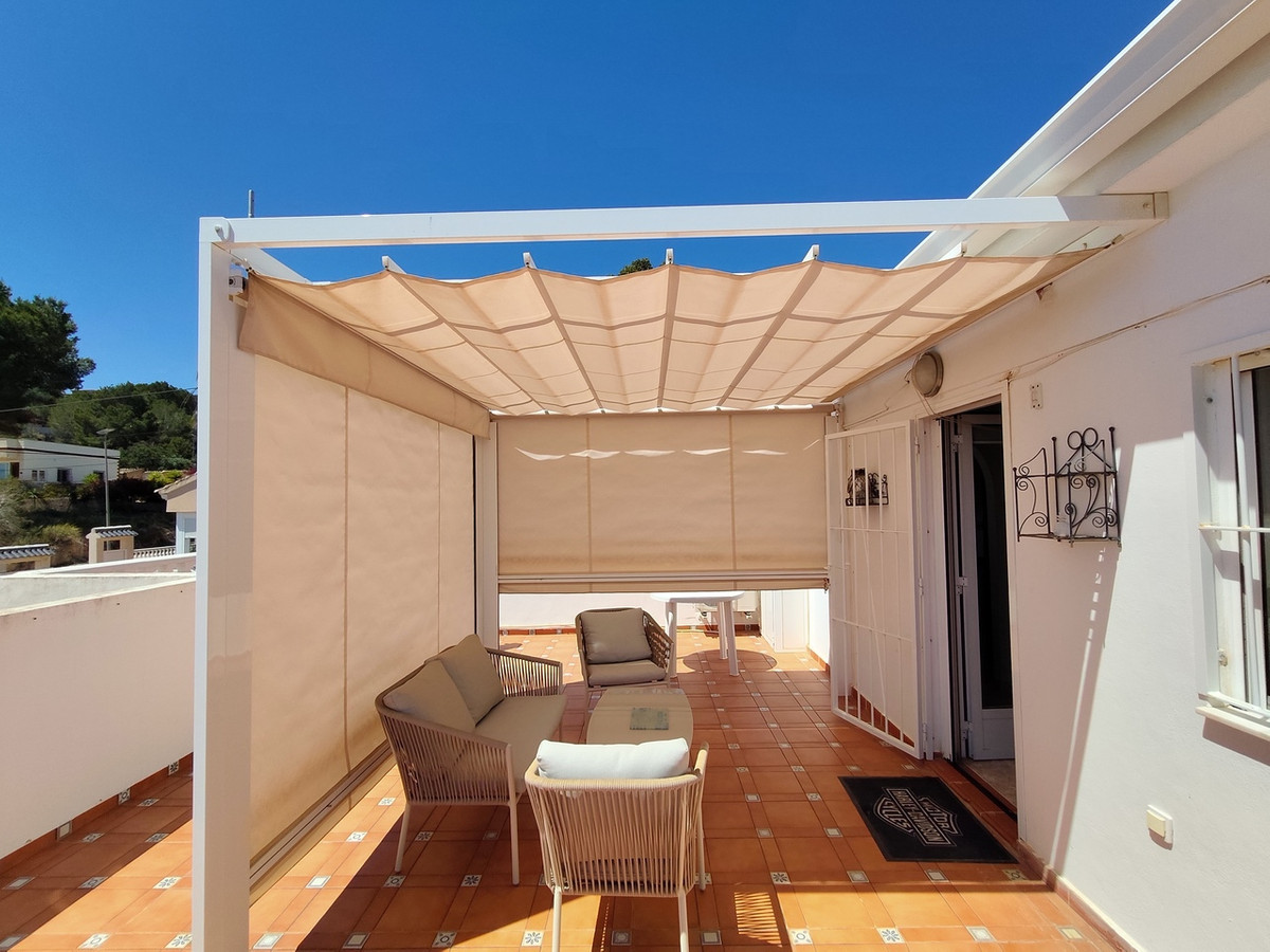 For sale - 3 Bedroom 2 Bathroom House - Detached Villa in San Miguel de Salinas - San Miguel de Salinas Centro  - Alicante