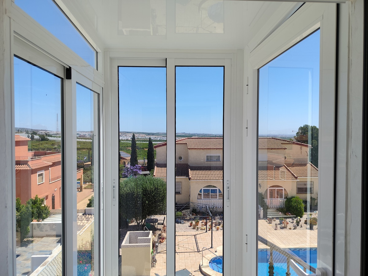 For sale - 3 Bedroom 2 Bathroom House - Detached Villa in San Miguel de Salinas - San Miguel de Salinas Centro  - Alicante