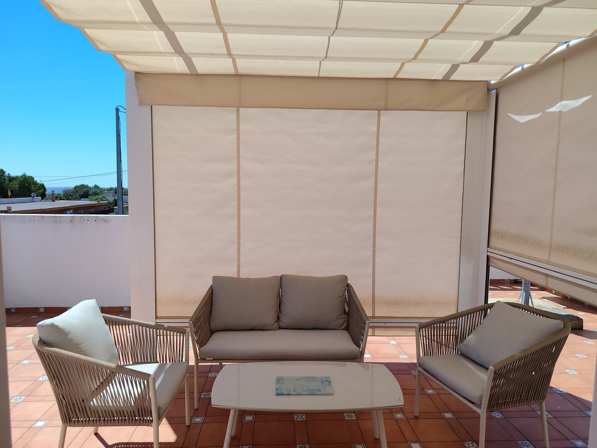 For sale - 3 Bedroom 2 Bathroom House - Detached Villa in San Miguel de Salinas - San Miguel de Salinas Centro  - Alicante