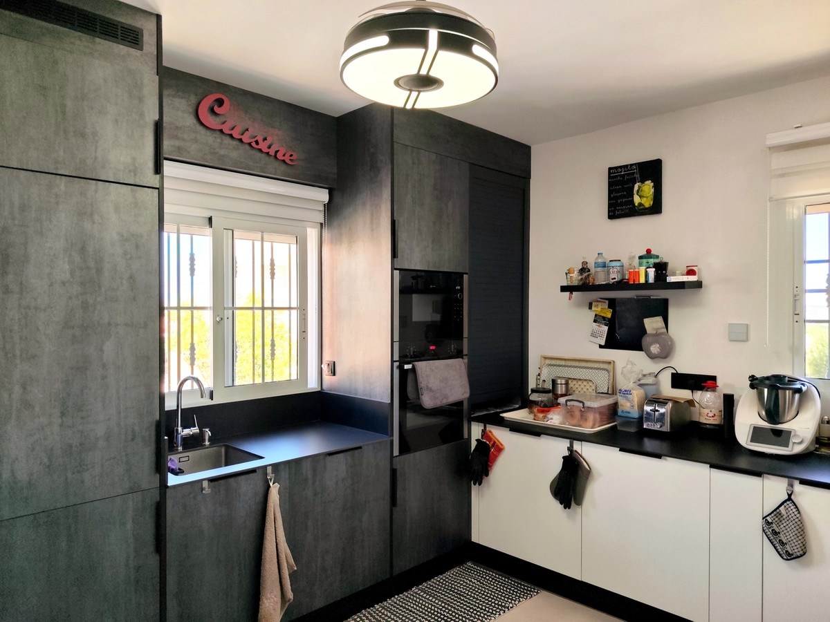 For sale - 3 Bedroom 2 Bathroom House - Detached Villa in San Miguel de Salinas - San Miguel de Salinas Centro  - Alicante