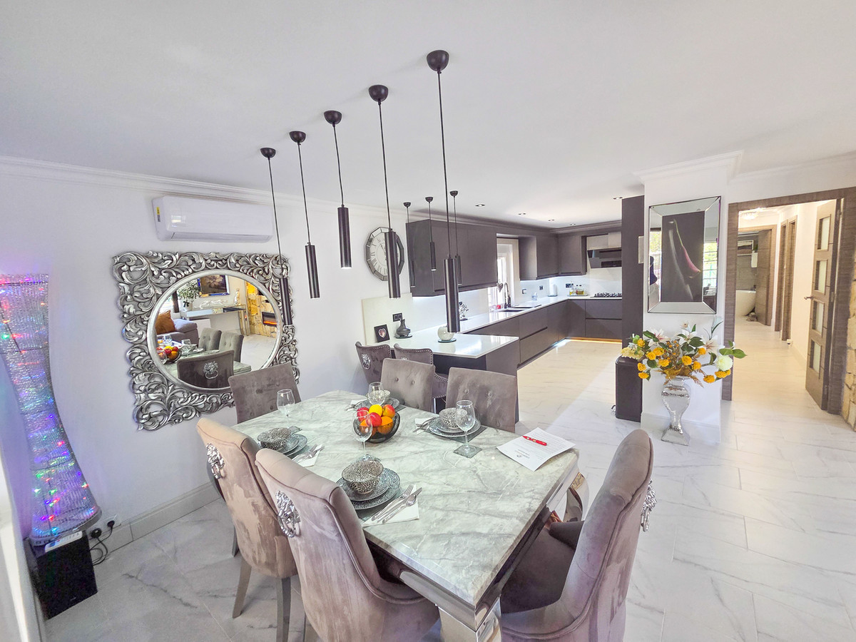 For sale - 3 Bedroom 1 Bathroom House - Detached Villa in Crevillente - Crevillent - Crevillente - Crevillent Centro  - Alicante